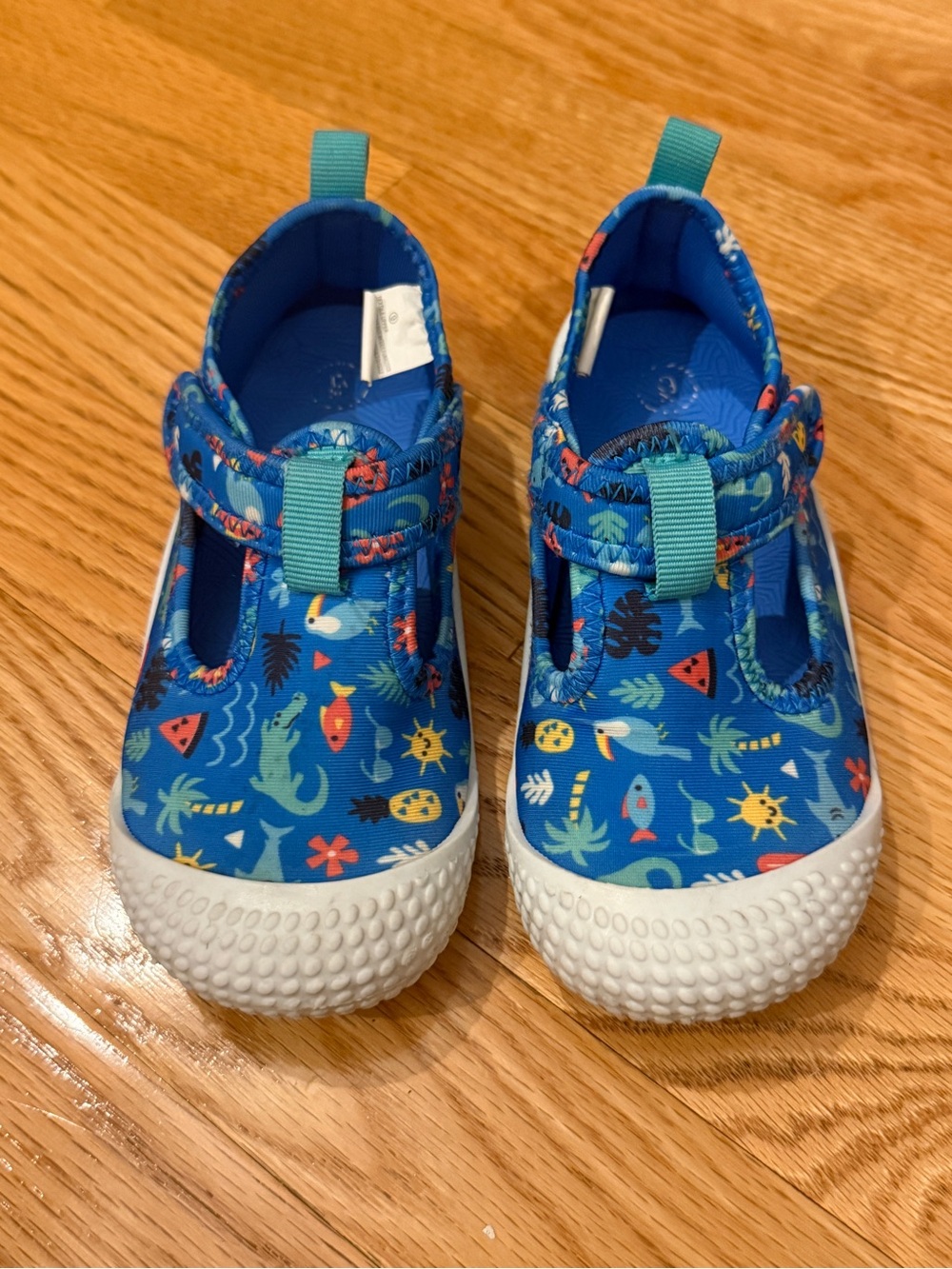 Cat & Jack Blue Tropical Print Kids Water Shoes